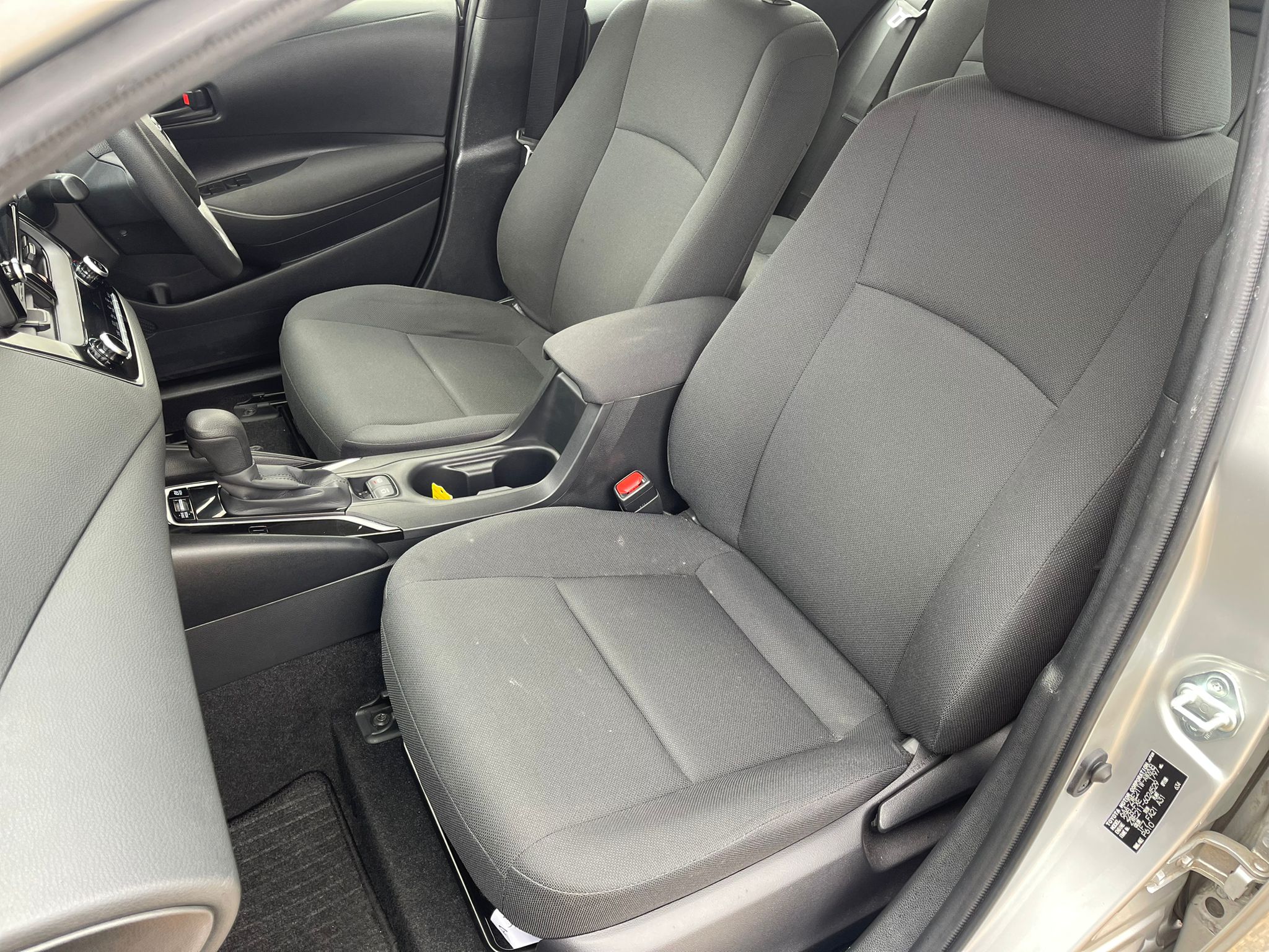 
								Toyota Corolla Touring full									