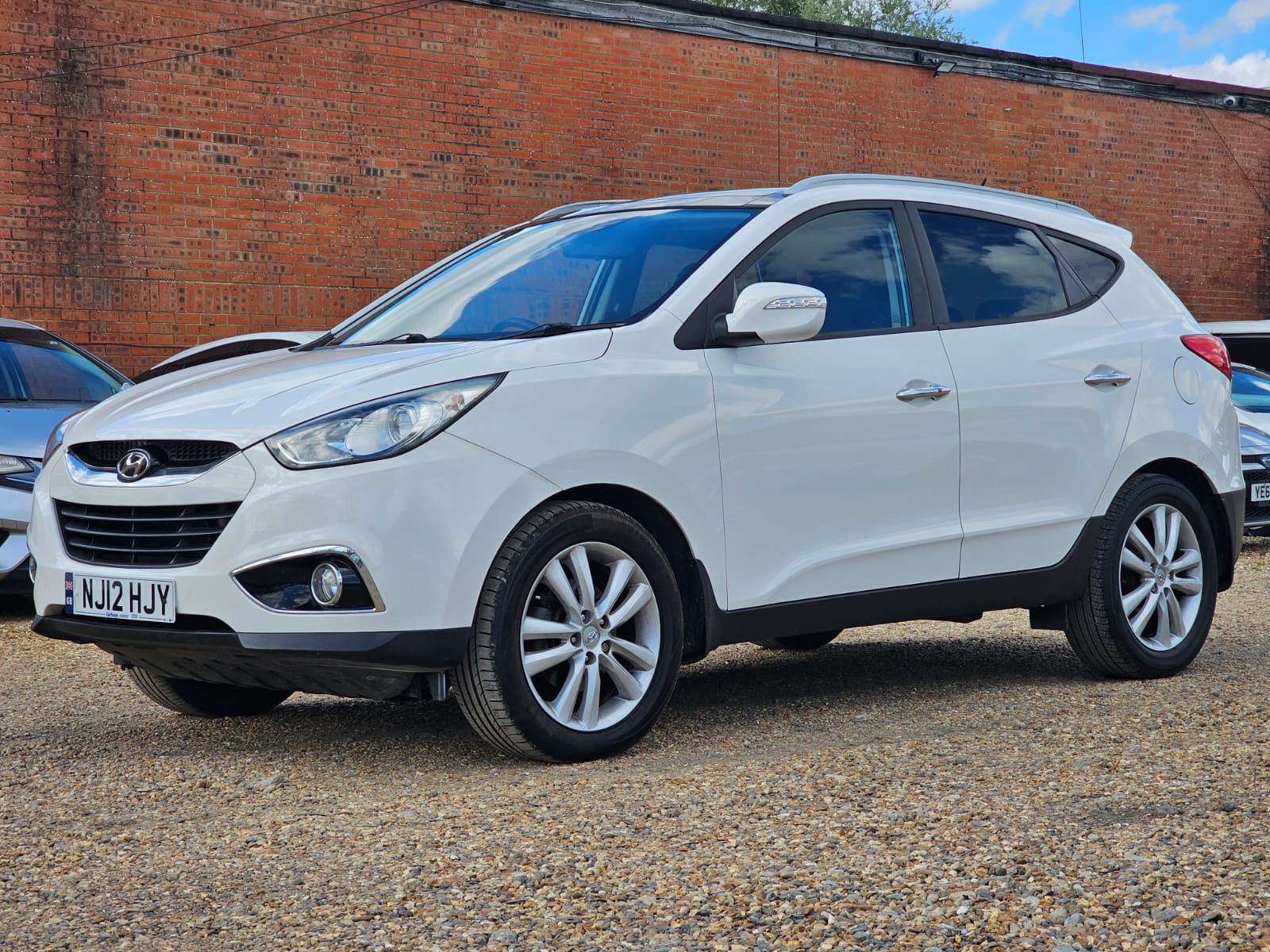 
								Hyundai IX35 full									
